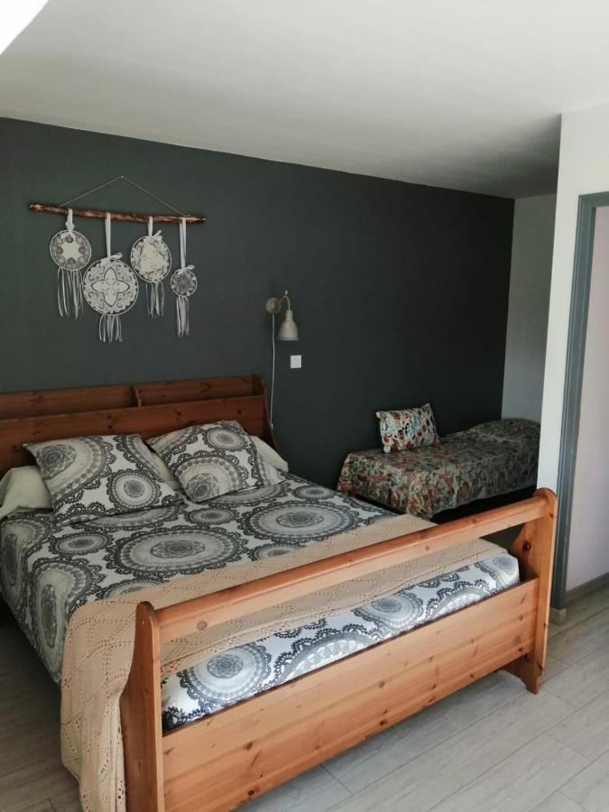 Bed and Breakfast Les Gremilles à Bassoncourt Extérieur photo